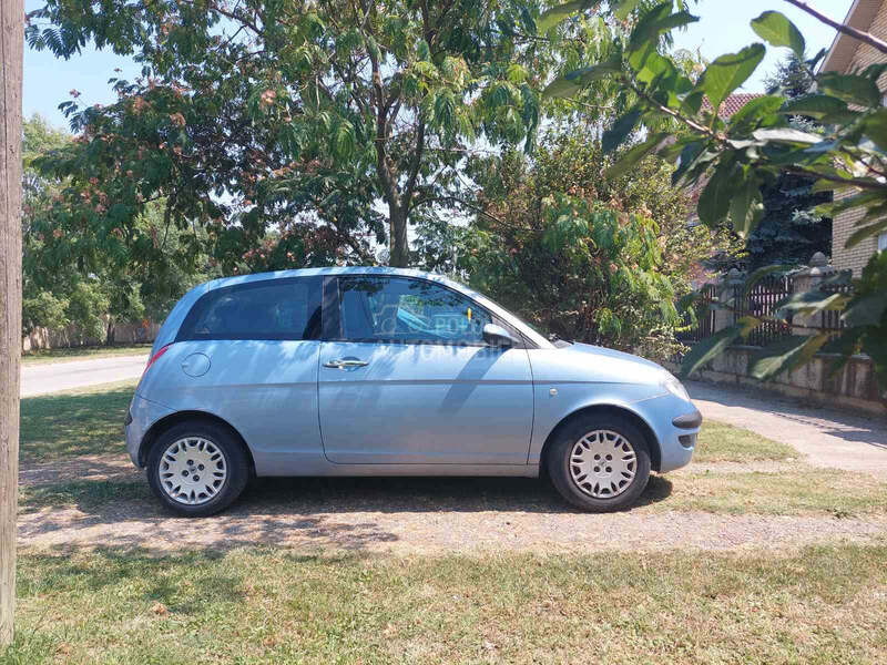 Lancia Ypsilon 1.2  b e n z