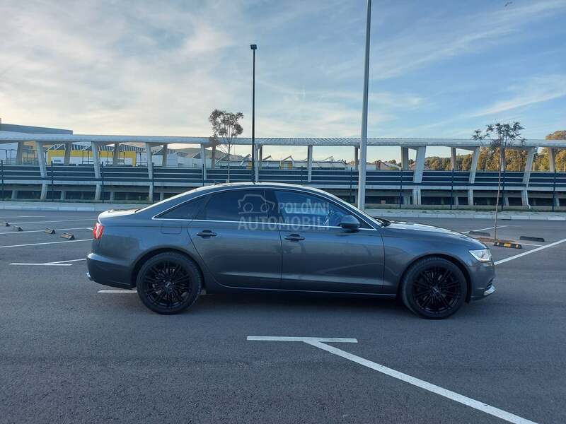 Audi A6 quattro