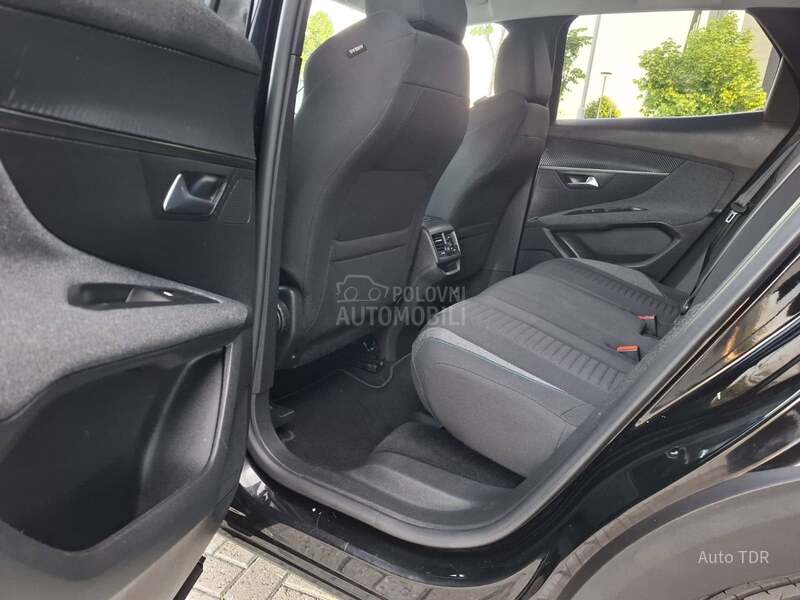 Peugeot 3008 15Blu/HDISTAYLE/EAT8
