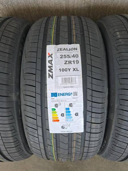 Zmax 255/40 R19 Letnja