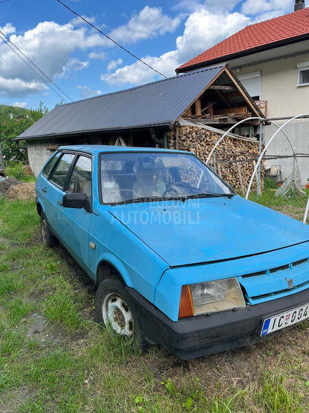 Lada Samara 