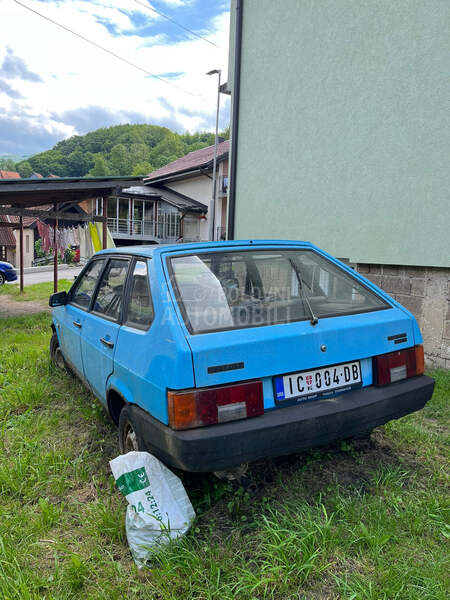 Lada Samara 