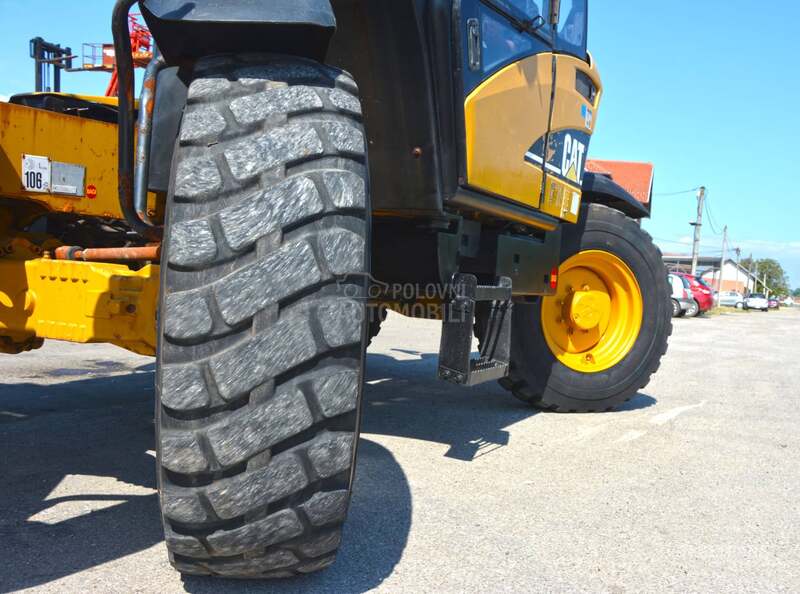 CAT TH360B