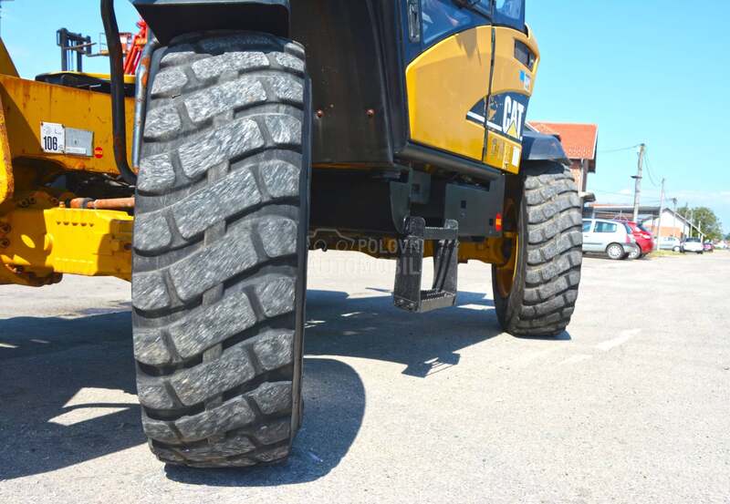 CAT TH360B