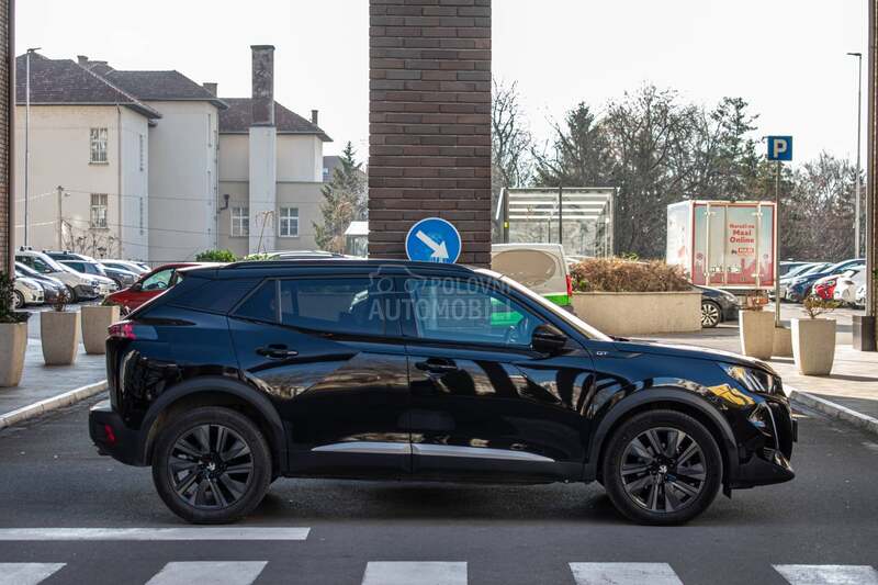 Peugeot 2008 GT LINE PANO