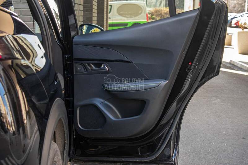 Peugeot 2008 GT LINE PANO