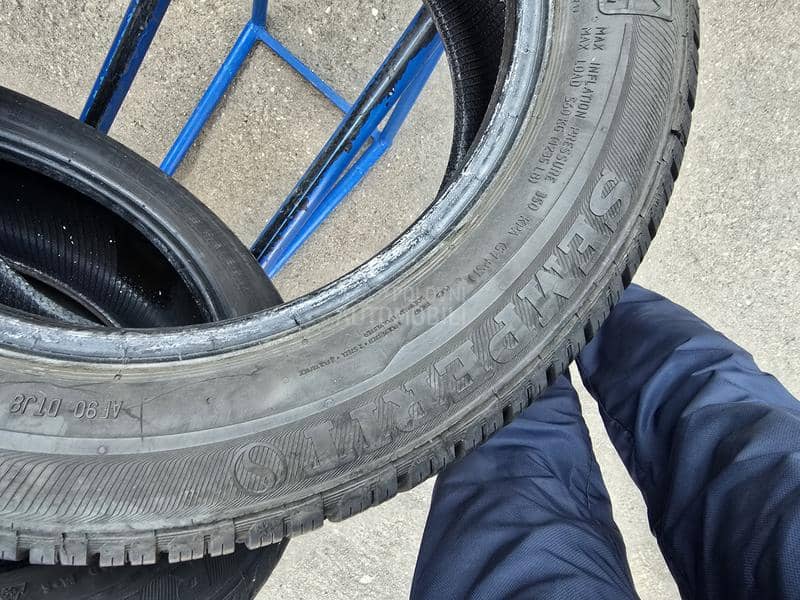 Semperit 185/60 R15 Zimska