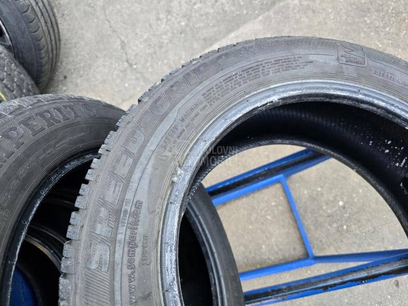 Semperit 185/60 R15 Zimska
