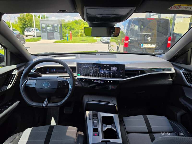 Opel Grandland X 1.2 136 HP AT6 MHEV