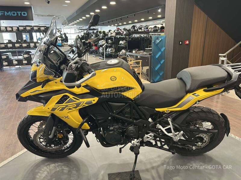 Benelli TRK 502 X
