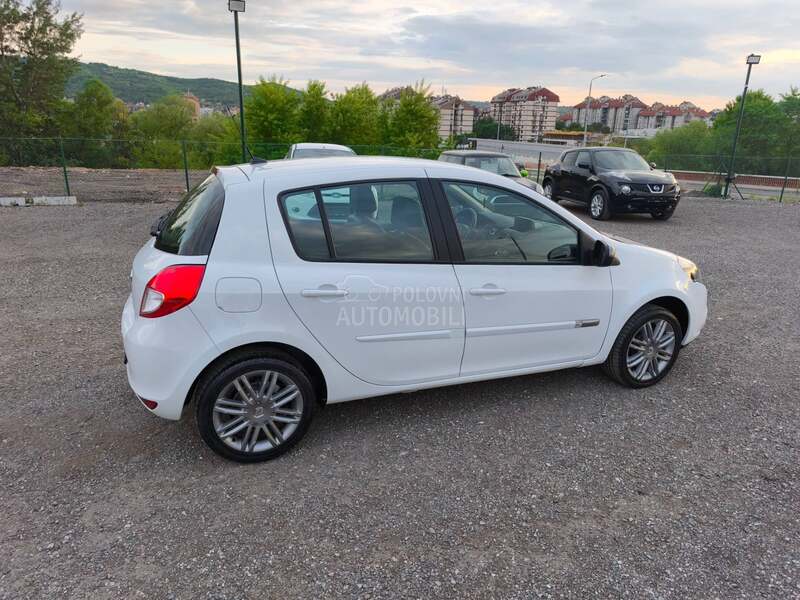 Renault Clio 1.2 NIGHT DAY