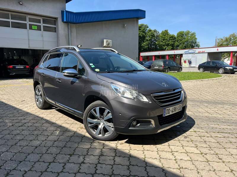 Peugeot 2008 1.6HDI FELINE TITANE