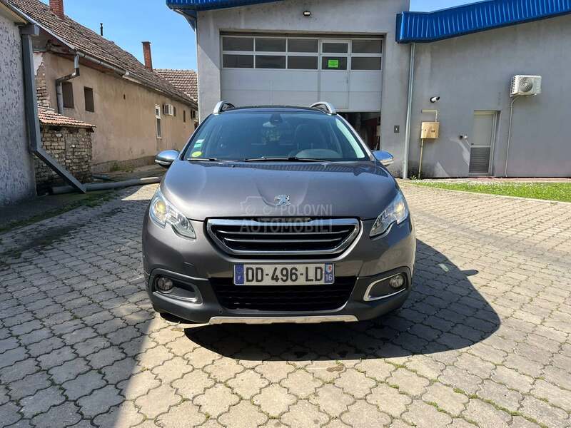 Peugeot 2008 1.6HDI FELINE TITANE