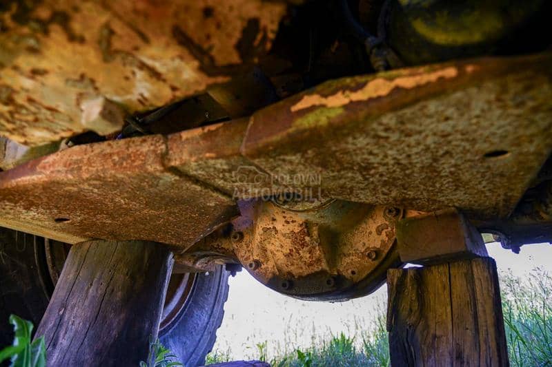 Prednja osovina za damper