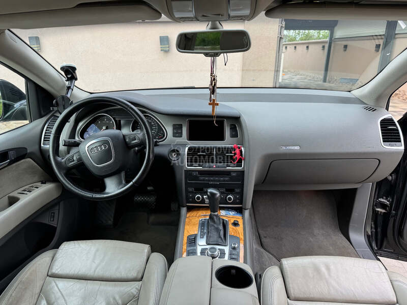 Audi Q7 3.0
