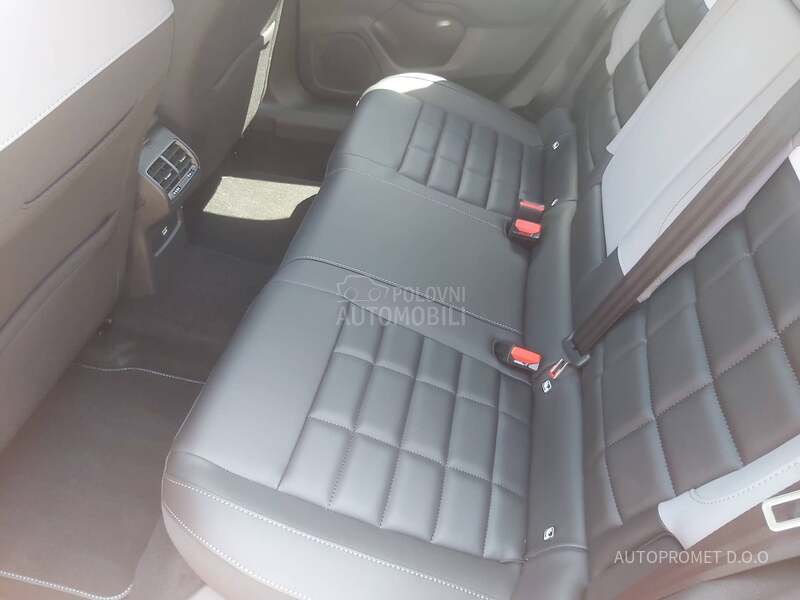 Citroen C4 MAX 1.2T A8