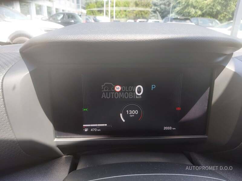 Citroen C4 MAX 1.2T A8