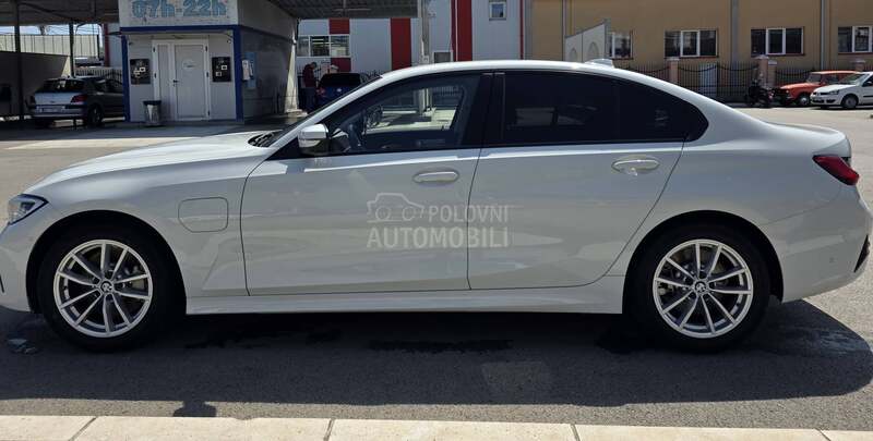 BMW 330 330e Hibrid Laser