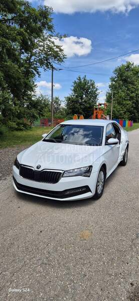 Škoda Superb 