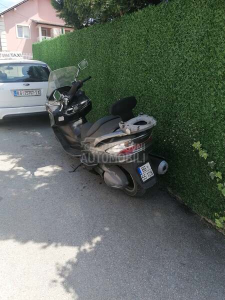 Suzuki burgman 400