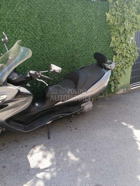 Suzuki burgman 400