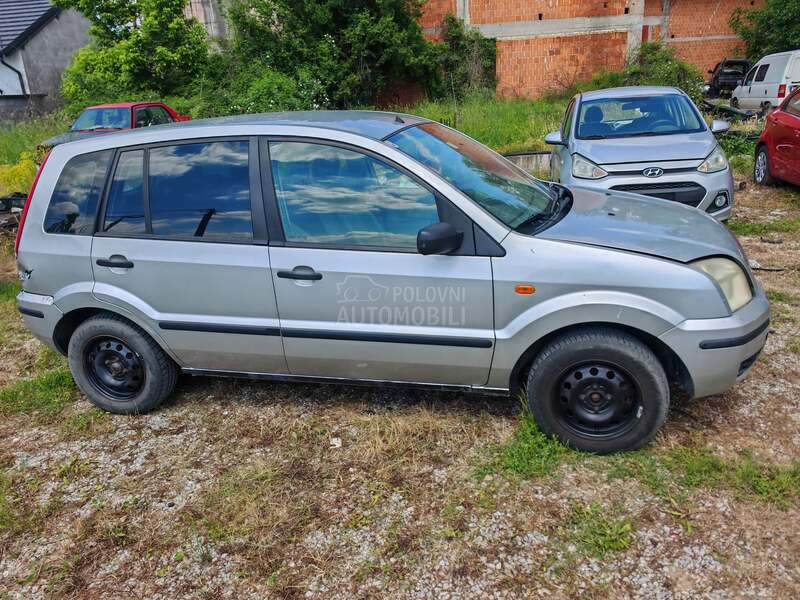 Ford Fusion 1.4 td 2006. god. -  kompletan auto u delovima