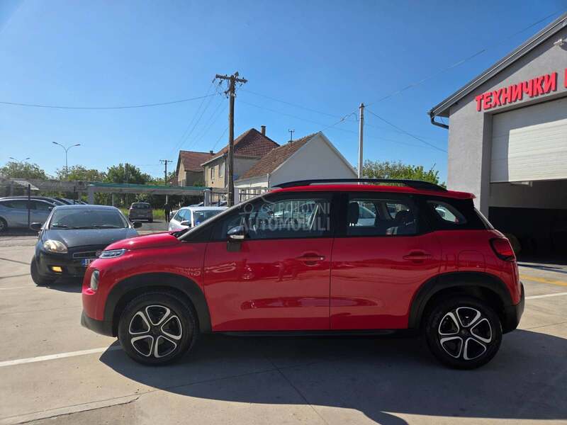 Citroen C3 Aircross Feel kam/led