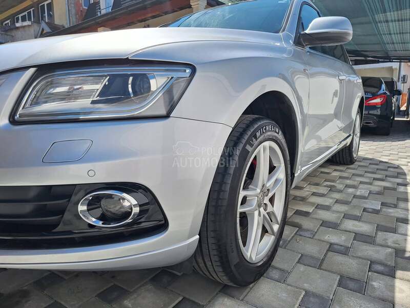 Audi Q5 S-line LED,NA. VI