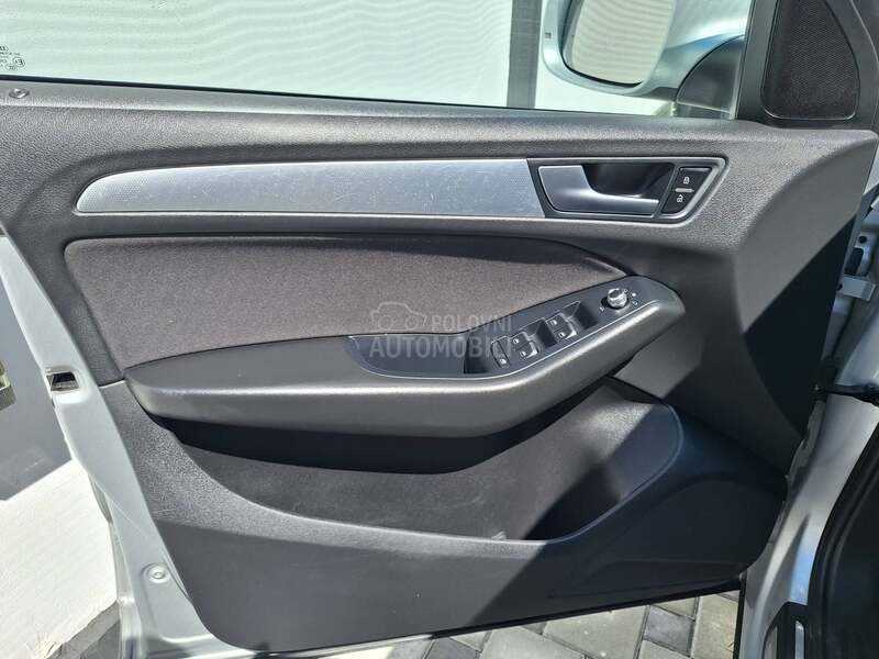 Audi Q5 S-line LED,NA. VI