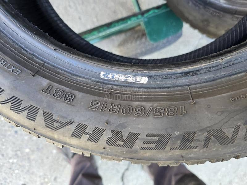 Firestone 185/60 R15 Zimska