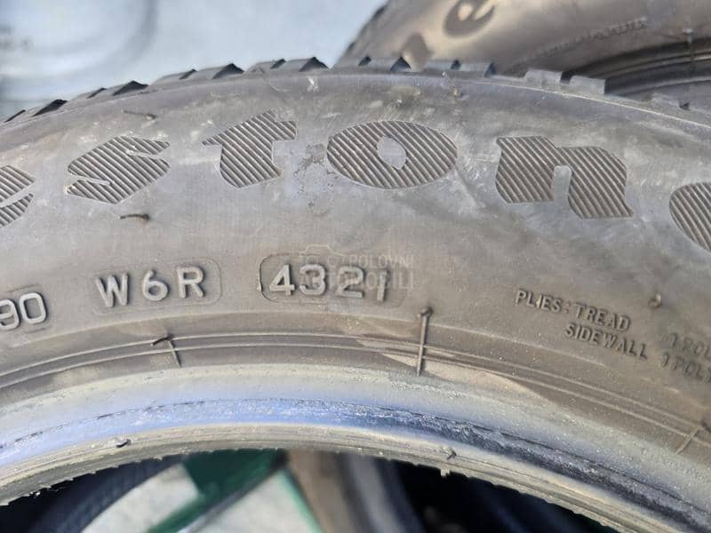 Firestone 185/60 R15 Zimska