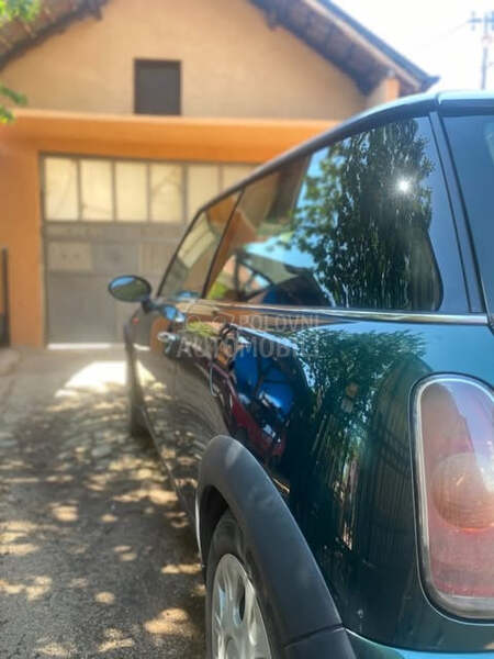 MINI Cooper 1.6
