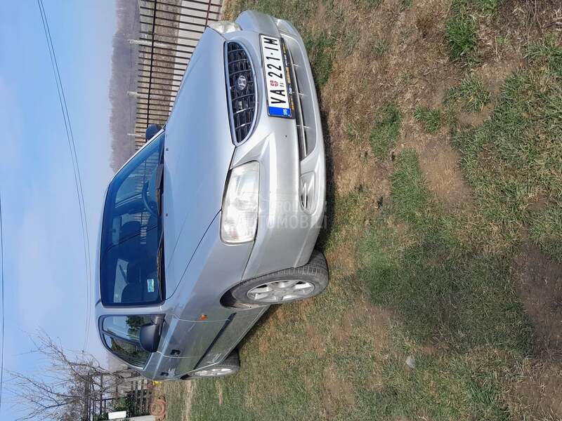 Hyundai Accent 