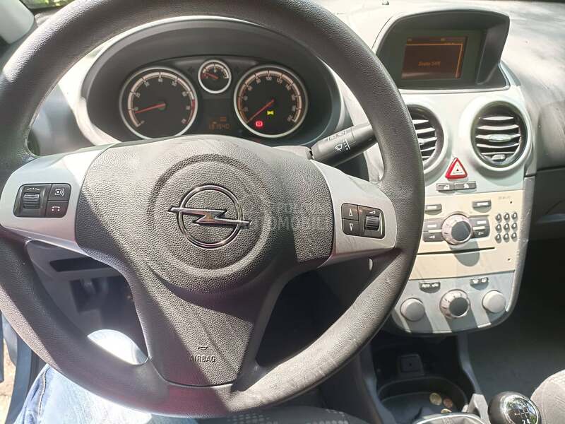 Opel Corsa D 1.4
