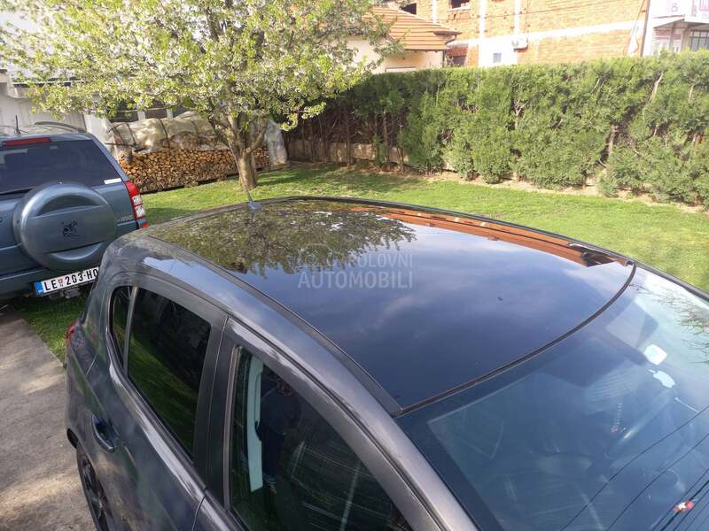 Opel Corsa E 1.4 TNG fabricki