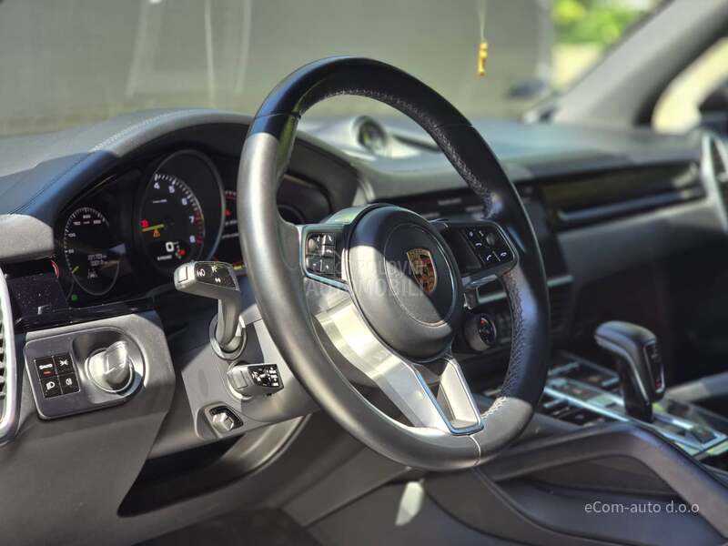 Porsche Cayenne E-HYBRID