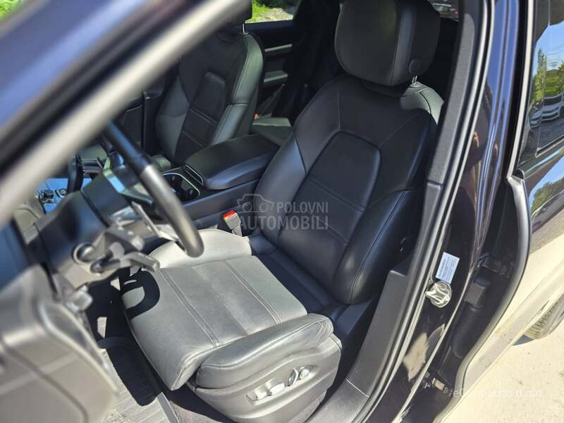 Porsche Cayenne E-HYBRID