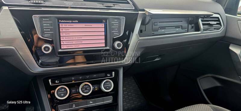 Volkswagen Touran 