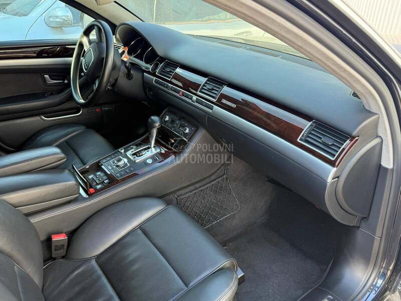 Audi A8 L B7 ARMORED