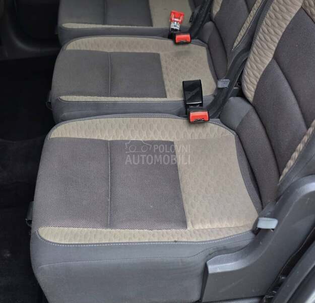 Volkswagen Touran Cross