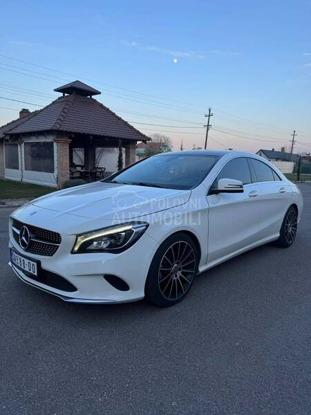 Mercedes Benz CLA 200 