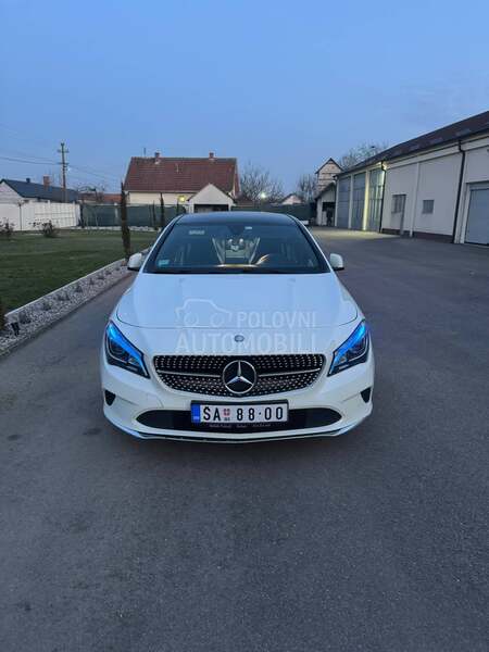 Mercedes Benz CLA 200 