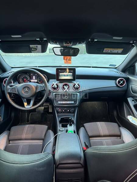 Mercedes Benz CLA 200 