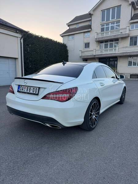Mercedes Benz CLA 200 