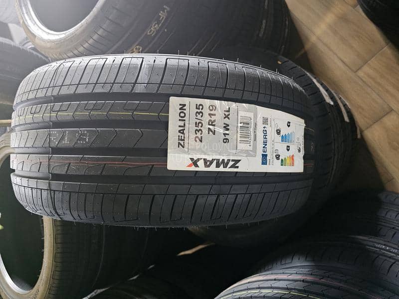 Zmax 235/35 R19 Letnja