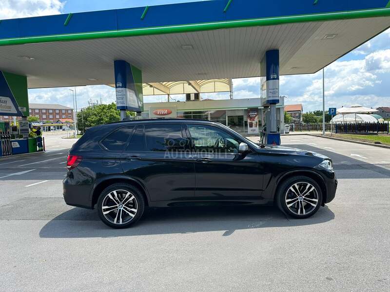 BMW X5 M50D