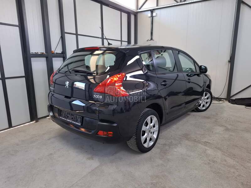 Peugeot 3008 1.6eHDI ACTIVE
