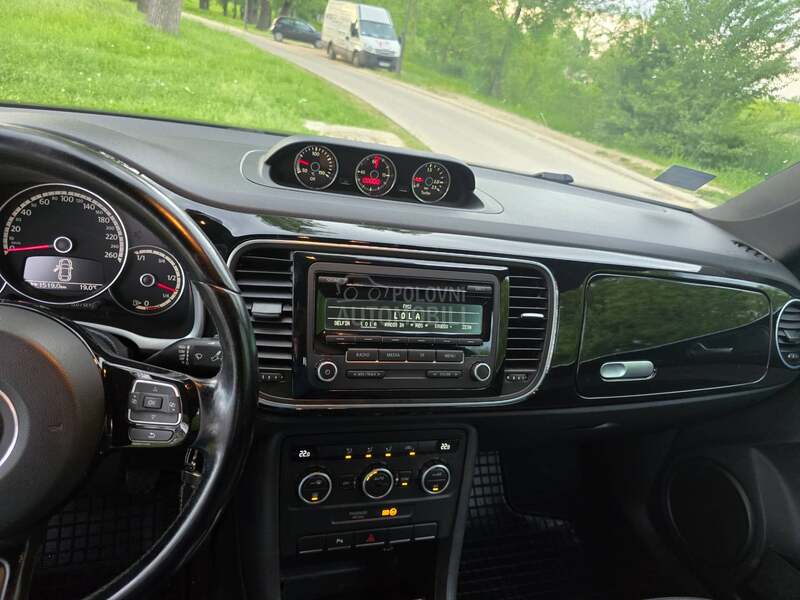 Volkswagen Nova Buba 1.6 TDI  Maggiolino