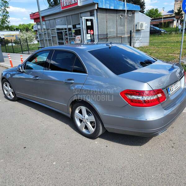 Mercedes Benz E 300 HIBRYD