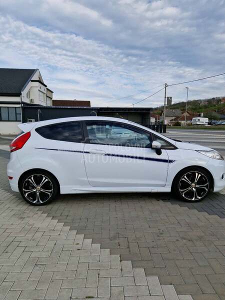 Ford Fiesta 1.6 SPORT